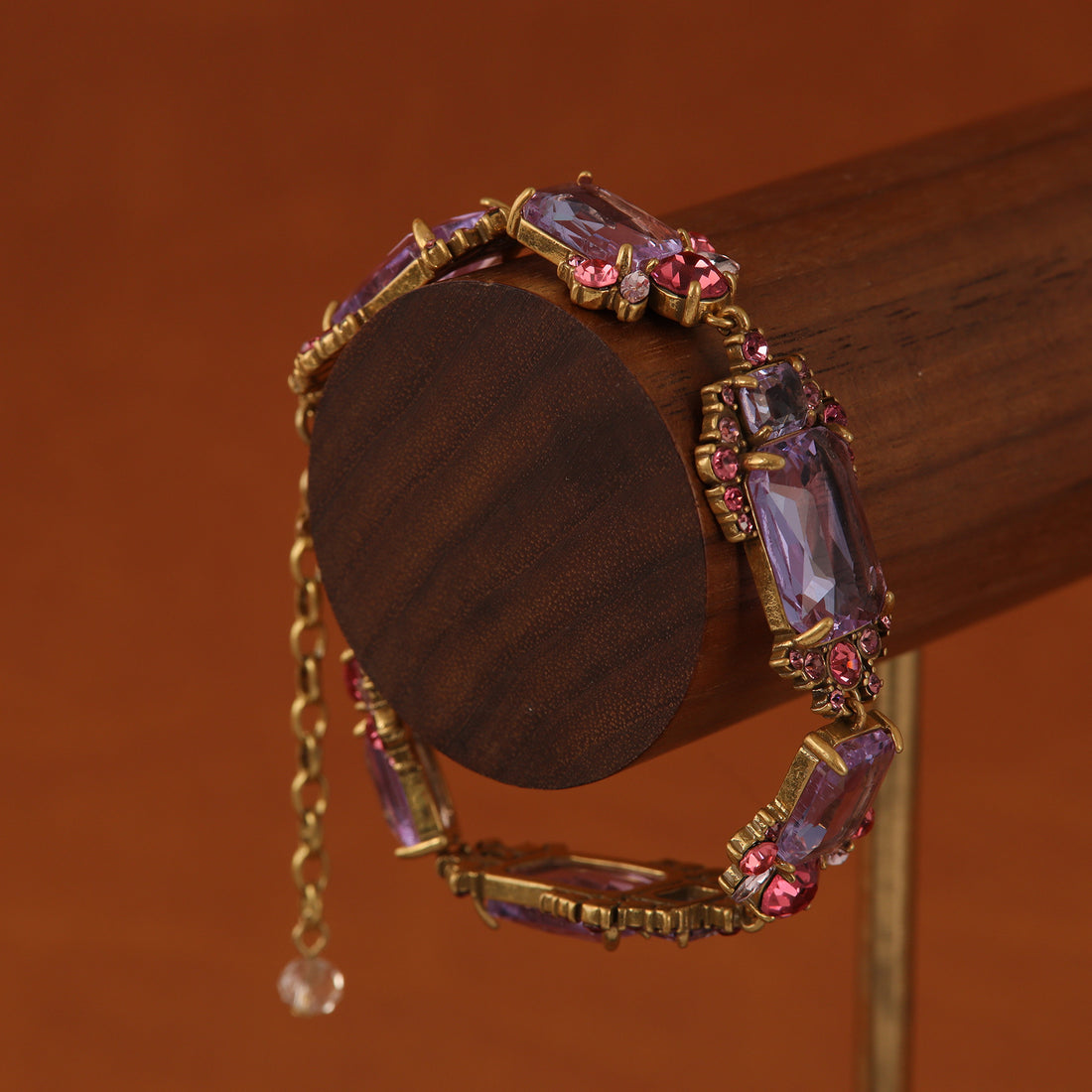 Pre-loved vintage retro fashion light luxury elegant personality design wholesale Qingdao factory purple crystal bracelet
